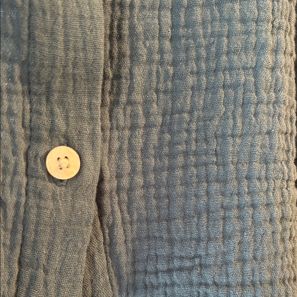 Jessica Simpson Button-Up Shirt. Blue/Green/Gray Teal color - Picture 4 of 4